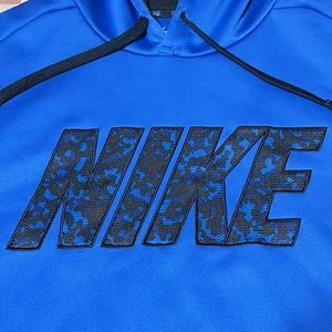 Nike great condition, smoke free, therma fit!!!